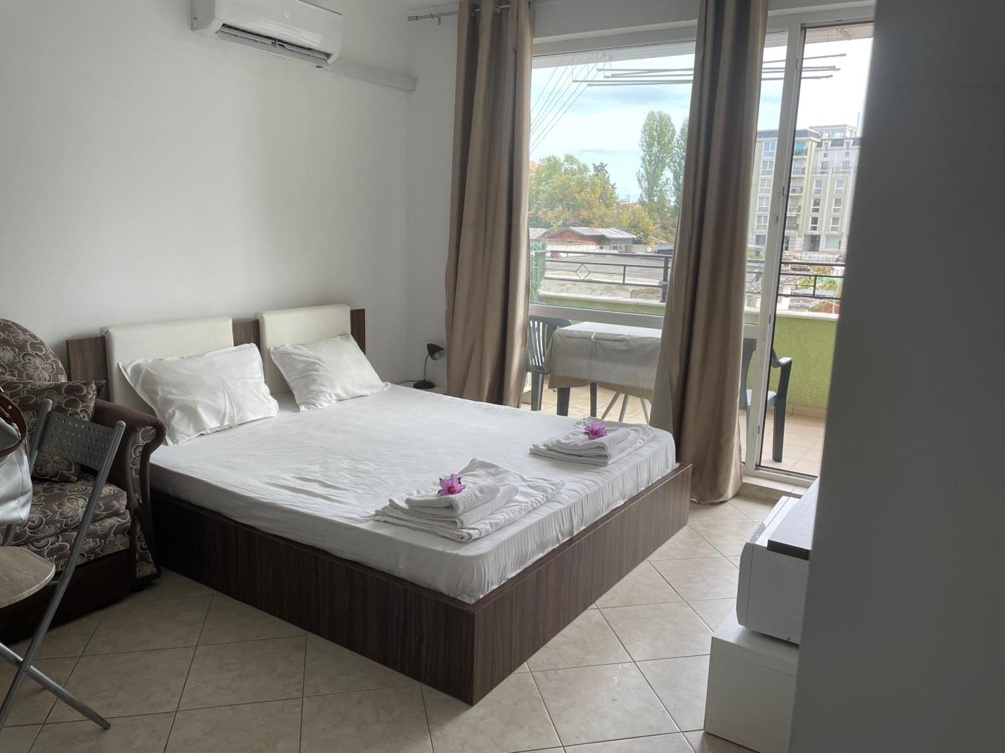 Studio Festival Pomorie Luaran gambar